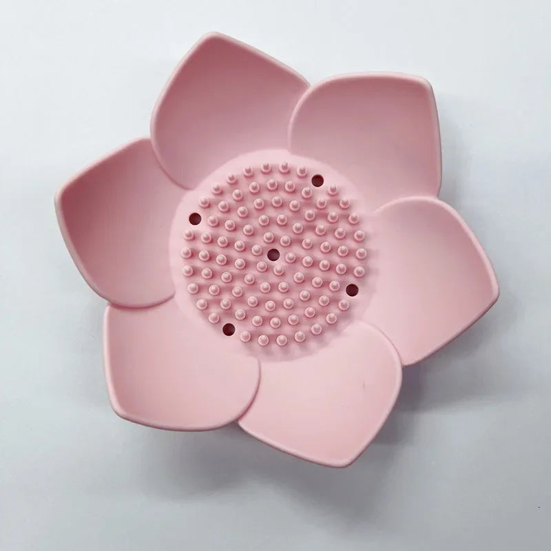 Soap Box Lotus Shape Non-slip Portable Silicone for Water Draining Solid Color Draining Soap Dish Bathroom Accessories