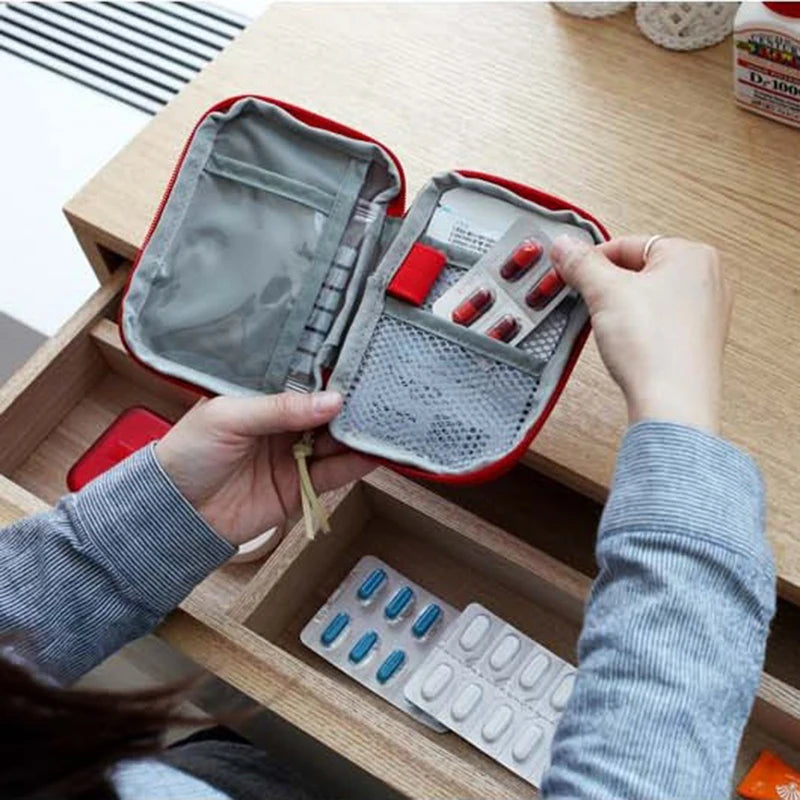 Mini Portable Medicine Bag Travel First Aid Kit Medicine Bag Storage Bag Survival Kit Medicine Box Outdoor Emergency Camping